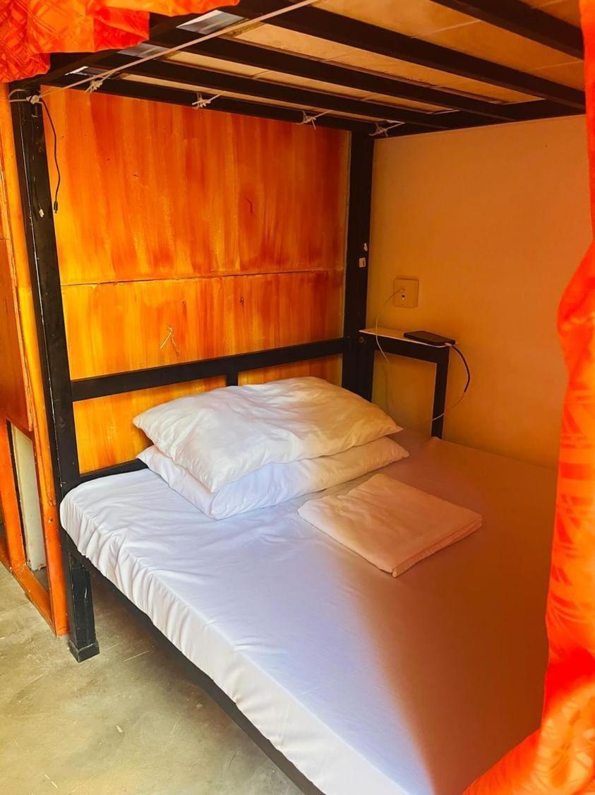 Oia Beach Hostel - אל נידו מראה חיצוני תמונה