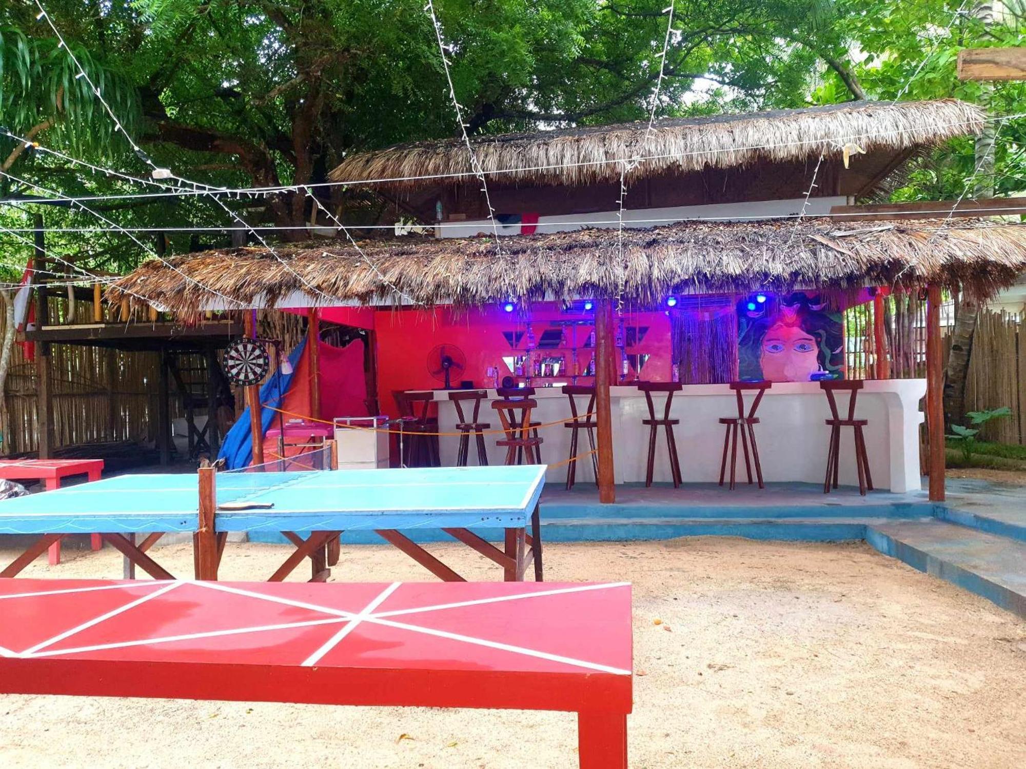 Oia Beach Hostel - אל נידו מראה חיצוני תמונה